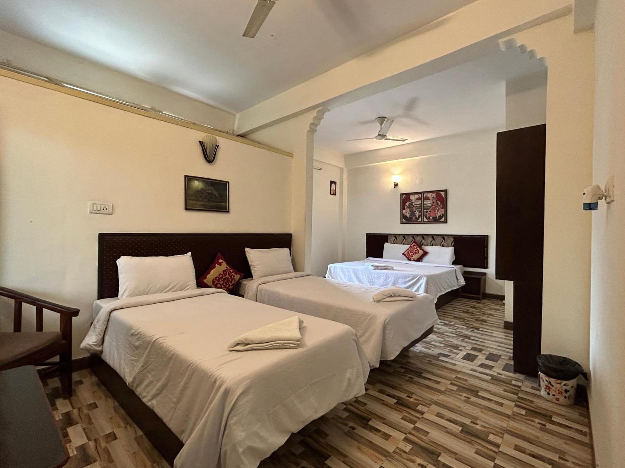 Max Guest House Agra  Buitenkant foto