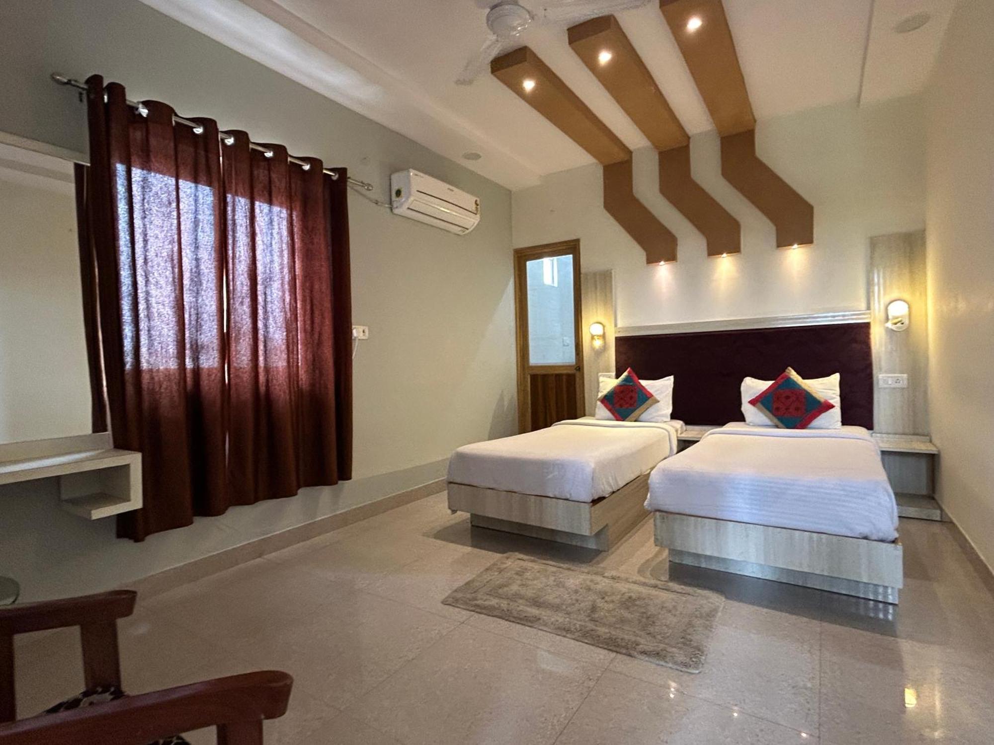 Max Guest House Agra  Buitenkant foto
