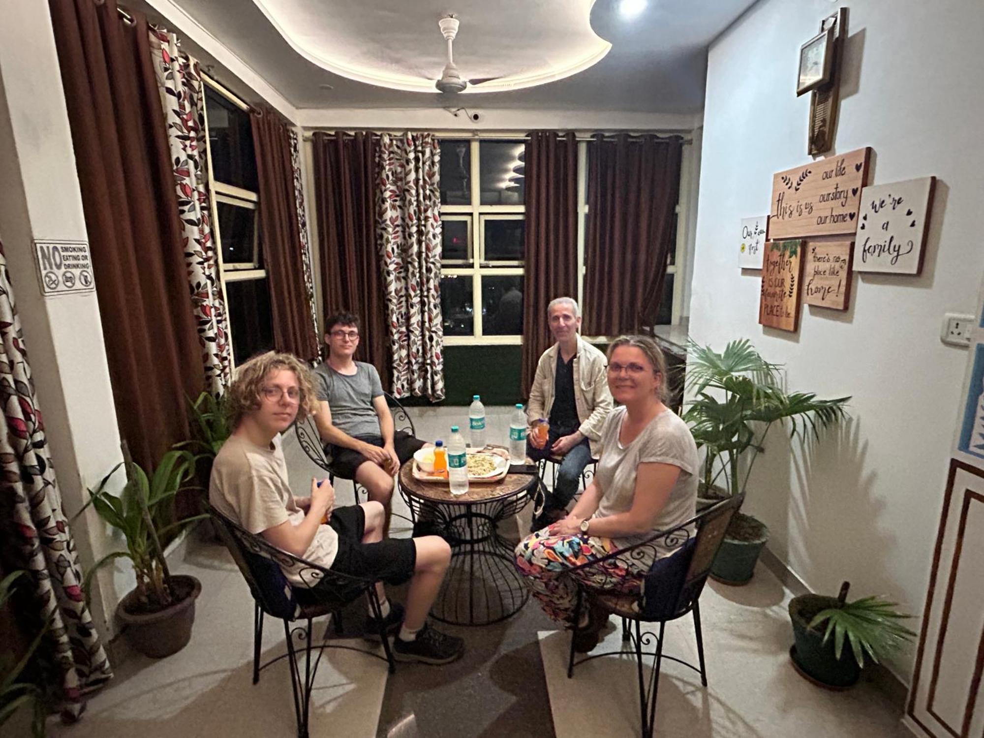 Max Guest House Agra  Buitenkant foto